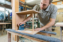 Cargar imagen en el visor de la galería, Lijadora Orbital 180W BOSCH GSS 140-1A