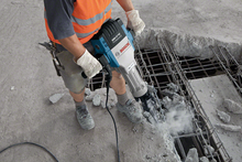 Cargar imagen en el visor de la galería, Martillo Demoledor-Rompedor 2000W 62J BOSCH GSH 27 VC + CARRY