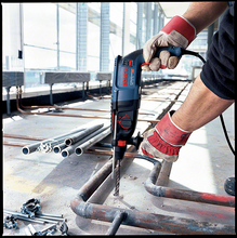 Cargar imagen en el visor de la galería, Martillo Perforador 800W 2.7J BOSCH GBH 2-26 DRE