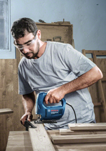 Cargar imagen en el visor de la galería, Sierra Caladora 450W BOSCH GST 650