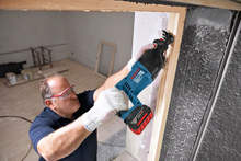 Cargar imagen en el visor de la galería, Sierra Sable 18V BOSCH GSA 18 V-LI (No inc. Baterías ni Cargador)
