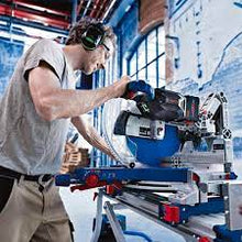 Cargar imagen en el visor de la galería, Sierra Ingleteadora 18V BOSCH GCM 18V-305 GDC BITURBO (No inc. baterías ni cargador)
