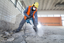 Cargar imagen en el visor de la galería, Martillo Demoledor 1,700W 23J BOSCH GSH 11 VC
